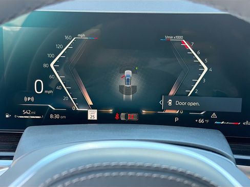 New 2027 BMW X7 xDrive40i image 41