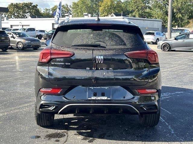 Certified 2024 Buick Encore GX Sport Touring w/ Advanced Technology Package FWD image 4
