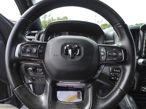 Used 2022 RAM 1500 Limited AWD/4WD image 18