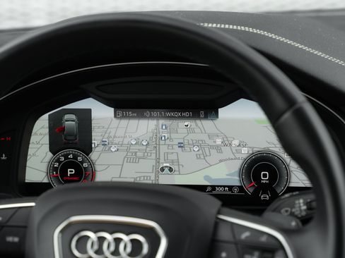 Used 2023 Audi Q7 2.0T Premium Plus AWD/4WD image 10
