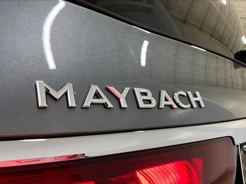 Used 2026 Mercedes-Benz Maybach GLS 600 4MATIC image 31