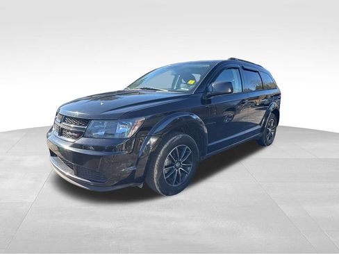 Used 2017 Dodge Journey SE w/ Flexible Seating Group image 6
