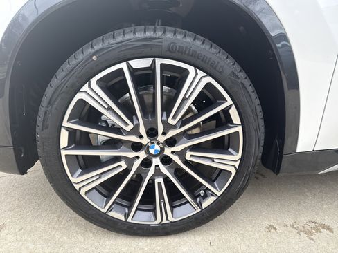 New 2026 BMW X1 xDrive28i w/ Technology Package image 28