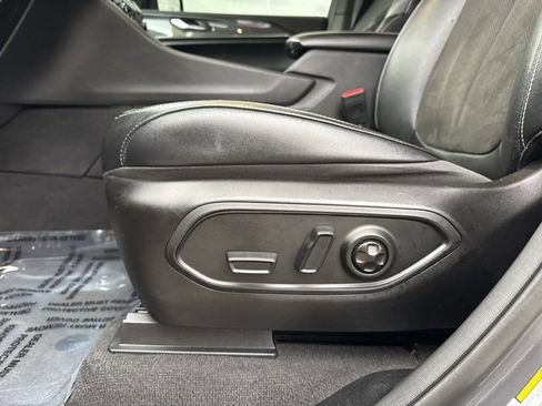 Used 2022 Jeep Grand Cherokee Altitude image 11