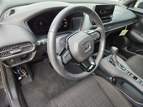 Used 2023 Honda HR-V Sport image 10