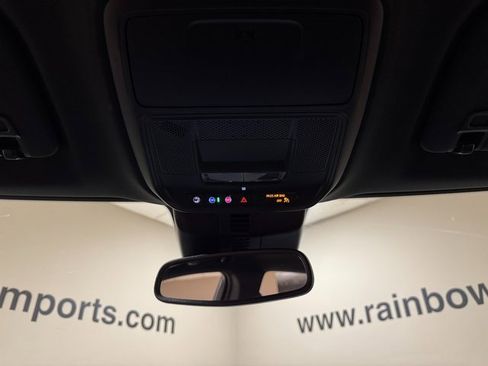 Used 2025 Buick Enclave Sport Touring image 19