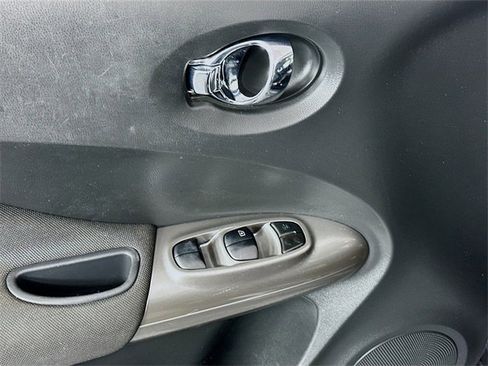 Used 2012 Nissan Juke SL image 18