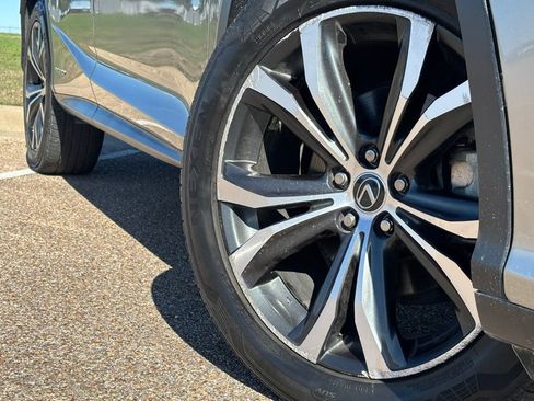 Used 2018 Lexus RX 450h AWD image 2