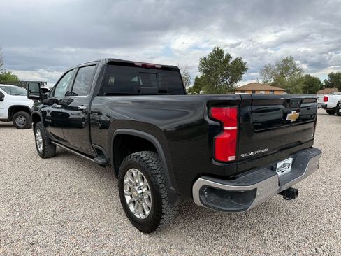 Used 2025 Chevrolet Silverado 2500 LTZ w/ LTZ Plus Package AWD/4WD image 7
