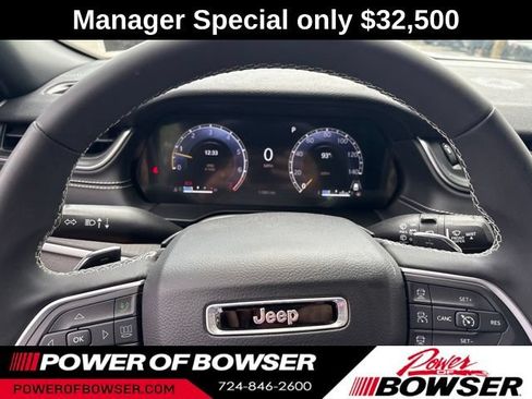 Used 2024 Jeep Grand Cherokee L Laredo AWD/4WD image 20