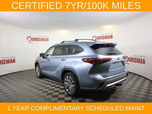 Used 2023 Toyota Highlander Platinum AWD/4WD image 7