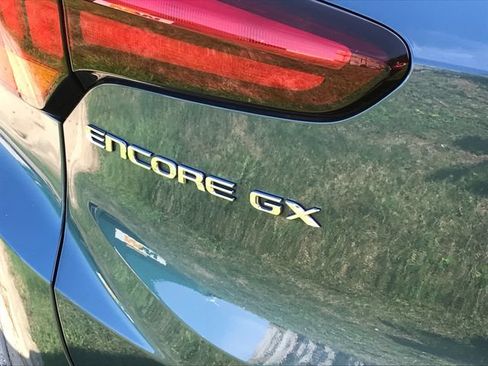 Used 2025 Buick Encore GX Preferred FWD image 3