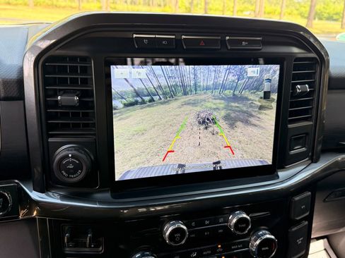 Used 2022 Ford F150 XLT w/ Equipment Group 302A High AWD/4WD image 18