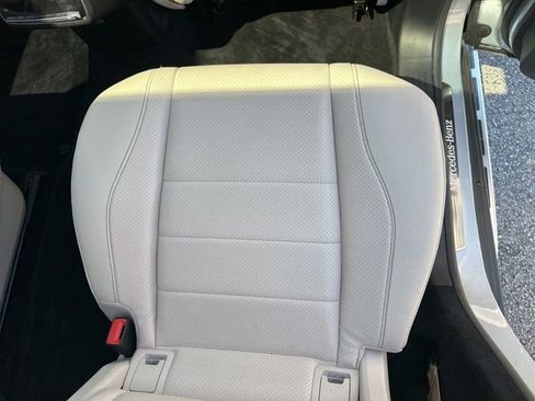 Used 2022 Mercedes-Benz GLS 450 4MATIC image 33