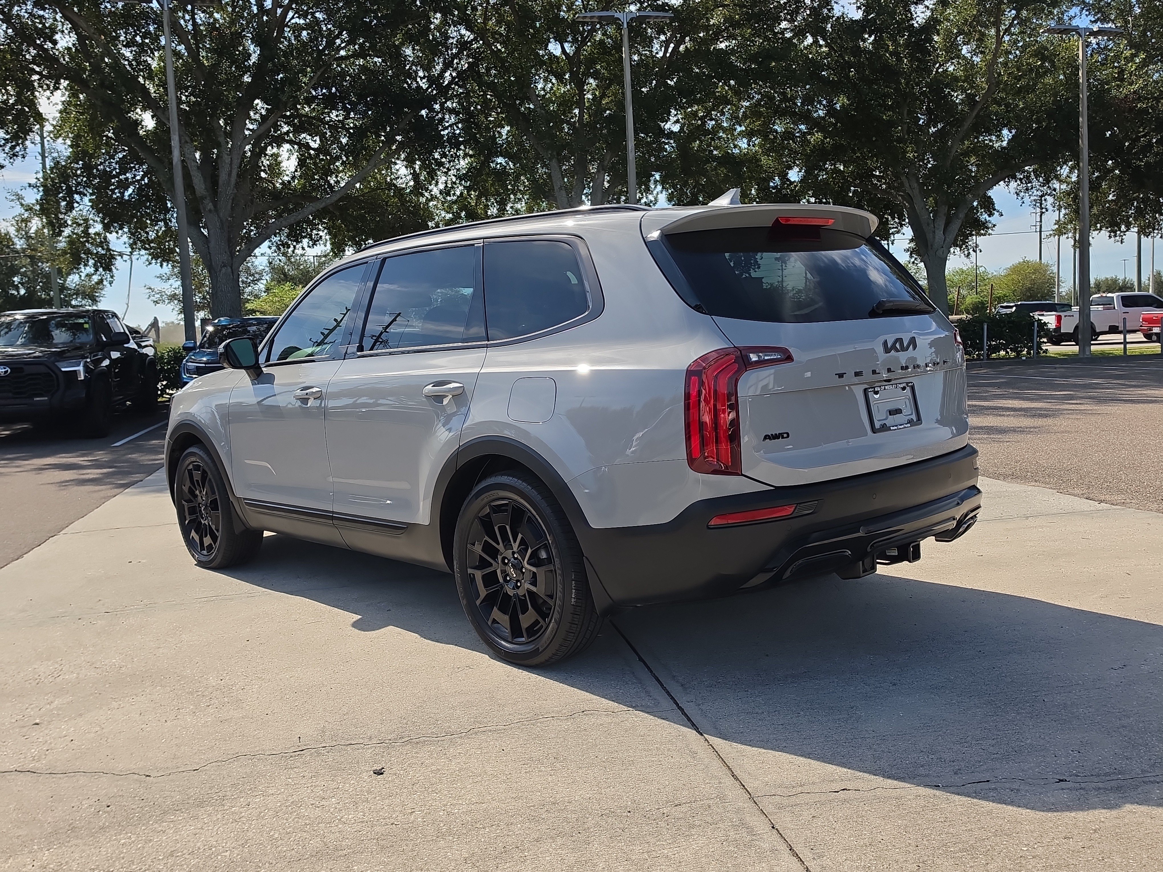 Certified 2022 Kia Telluride SX w/ SX Prestige Package AWD/4WD image 6