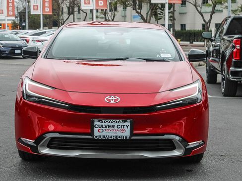 New 2026 Toyota Prius Plug-In Hybrid FWD image 2
