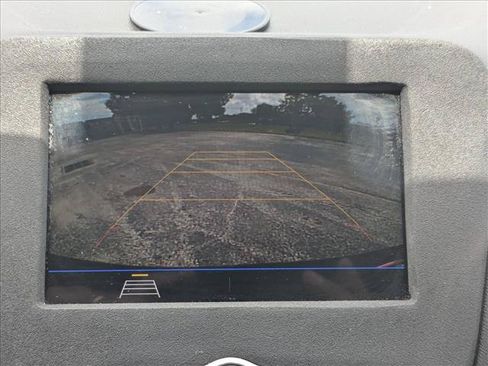 Used 2019 Chevrolet Equinox LT w/ Driver Convenience Package FWD image 14
