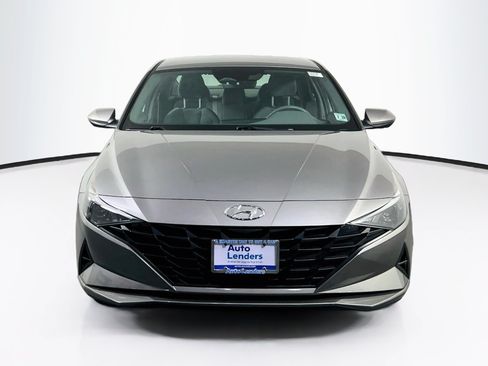 Used 2023 Hyundai Elantra SEL w/ Convenience Package FWD image 2
