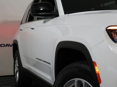 New 2026 Jeep Grand Cherokee Laredo X AWD/4WD image 3
