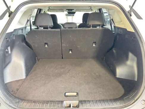 Used 2025 Kia Sportage LX FWD image 35
