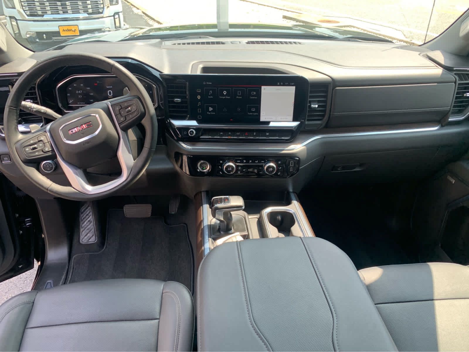 Used 2023 GMC Sierra 1500 SLT w/ SLT Premium Package AWD/4WD image 10
