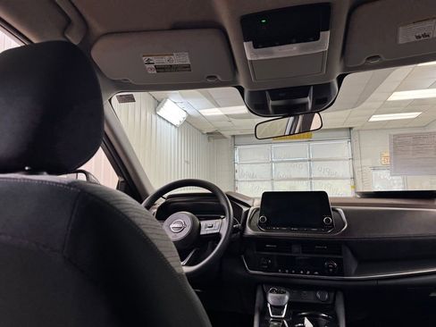 Used 2023 Nissan Rogue SV image 20