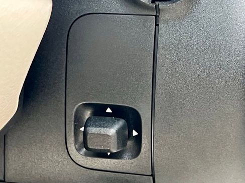 Certified 2024 Mercedes-Benz GLC 300 4MATIC image 34