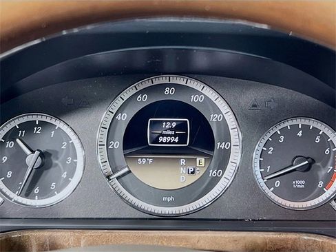 Used 2011 Mercedes-Benz E 350 4MATIC Wagon image 12