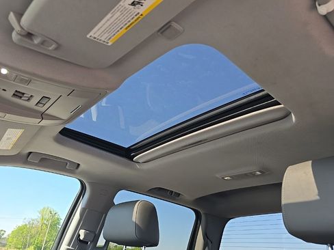 Used 2016 GMC Sierra 1500 SLT w/ SLT Premium Package image 21