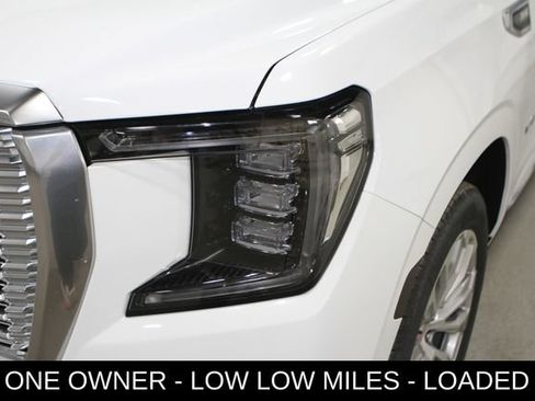 Used 2022 GMC Yukon XL Denali AWD/4WD image 8
