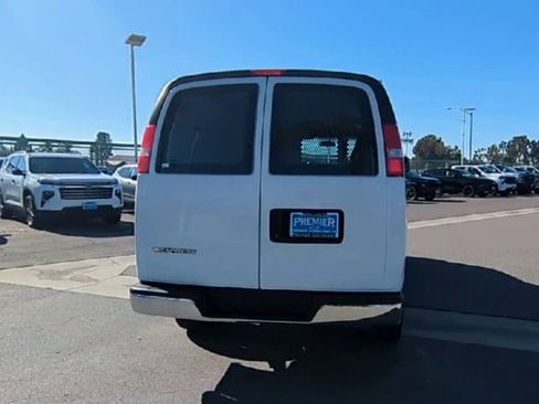 Used 2024 Chevrolet Express 2500 w/ Driver Convenience Package image 7