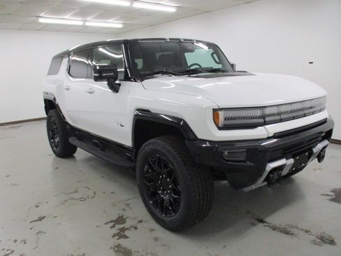 New 2026 GMC Hummer EV SUV image 1