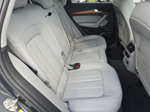 Certified 2023 Audi Q5 2.0T Premium w/ Convenience Package AWD/4WD image 18