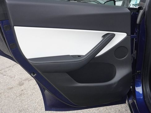 Used 2020 Tesla Model Y Performance image 24