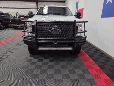 Used 2019 Ford F250 XL w/ XL Value Package AWD/4WD image 16