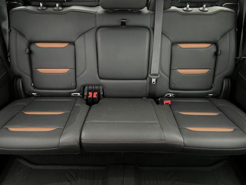 Used 2022 GMC Sierra 1500 AT4 w/ AT4 Premium Package image 15