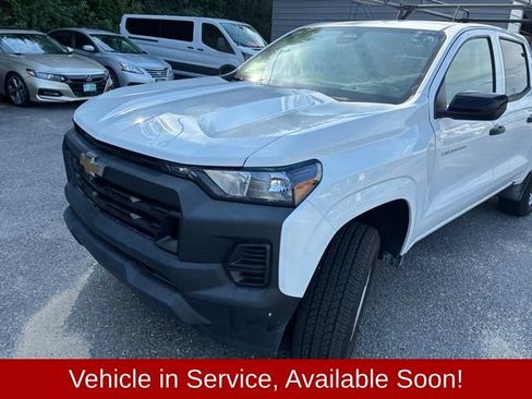 Used 2024 Chevrolet Colorado W/T w/ Safety Package RWD image 4