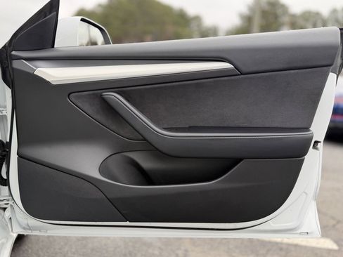 Used 2022 Tesla Model 3 Long Range image 36