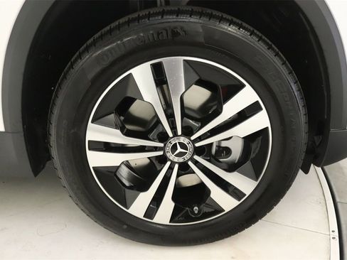 New 2025 Mercedes-Benz GLA 250 image 13