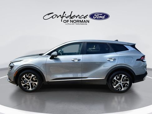 Used 2024 Kia Sportage EX FWD image 5