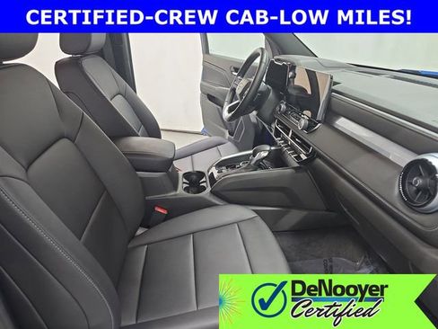 Used 2023 Chevrolet Colorado LT w/ LT Convenience Package III image 10