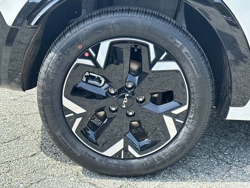 New 2026 Kia Niro Wind image 8