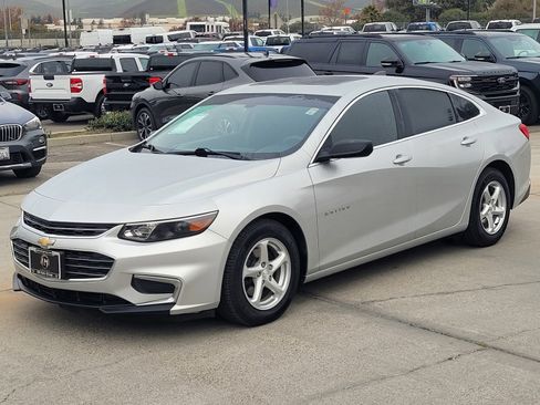 Used 2018 Chevrolet Malibu LS image 8