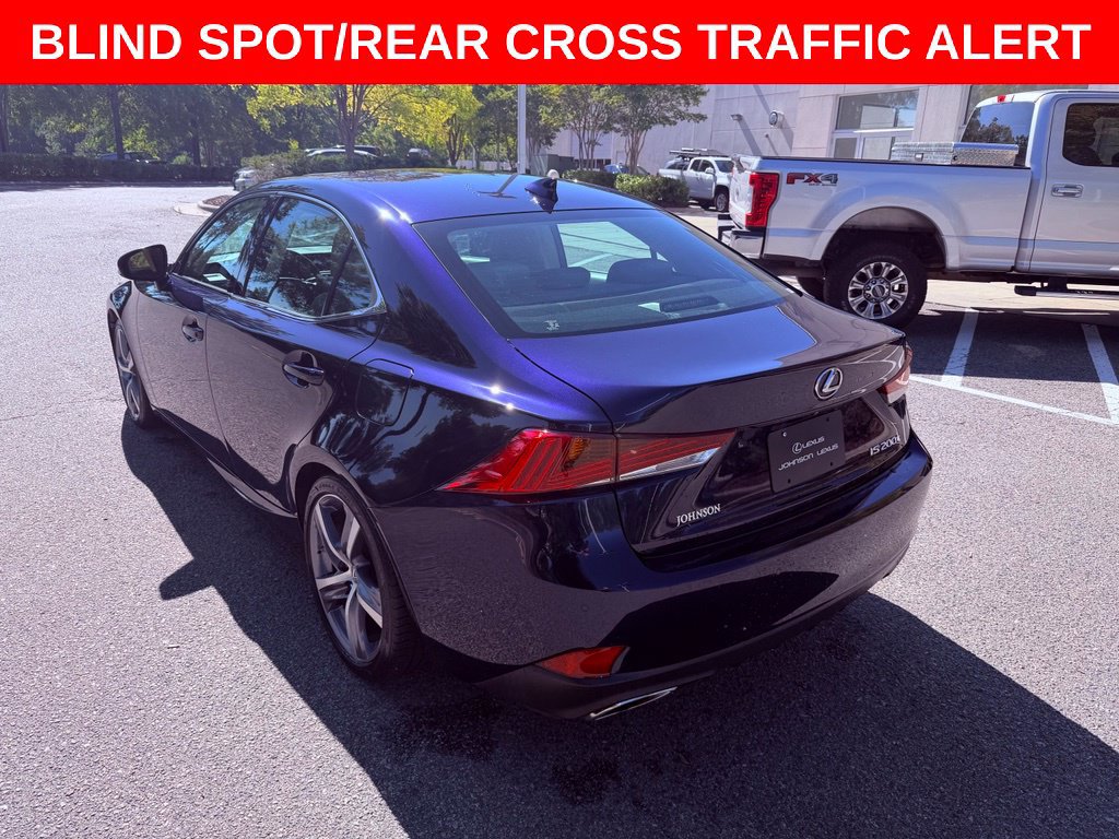 Used 2017 Lexus IS 200t w/ Premium Package RWD image 5