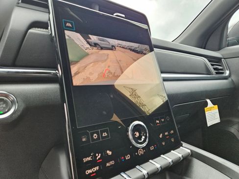 New 2026 GMC Terrain Elevation w/ Elevation Premium Package FWD image 17