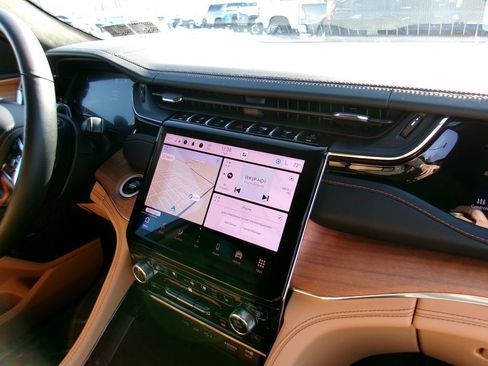 Certified 2025 Jeep Grand Cherokee L Summit image 19