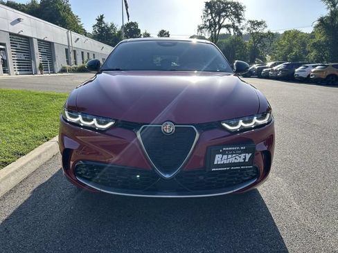 Used 2024 Alfa Romeo Tonale Ti AWD/4WD image 3