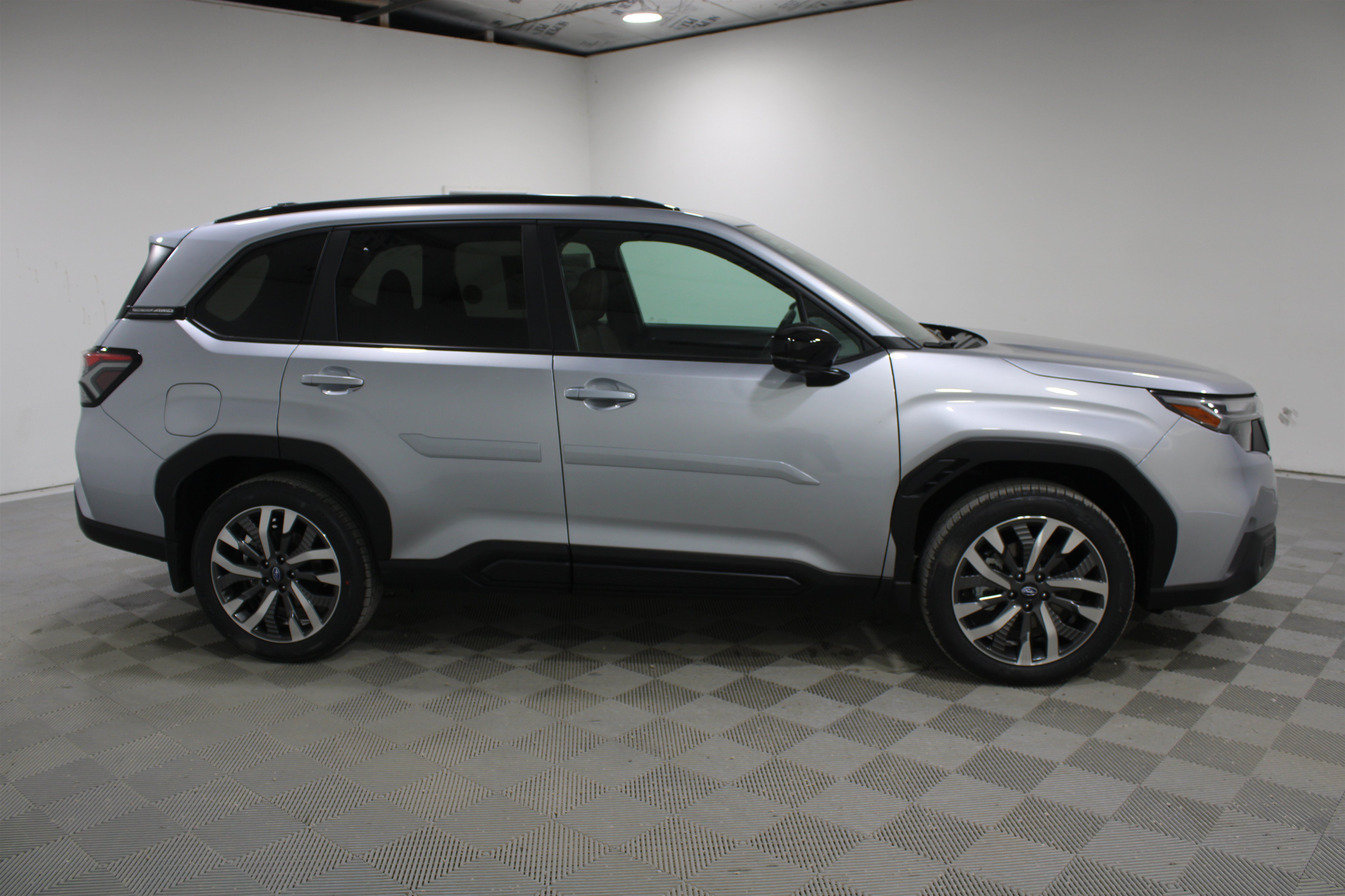 New 2026 Subaru Forester Touring AWD/4WD image 2