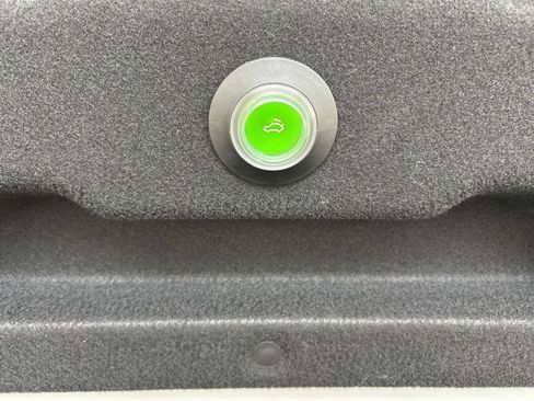 Used 2022 Mercedes-Benz SL 63 AMG 4MATIC image 43