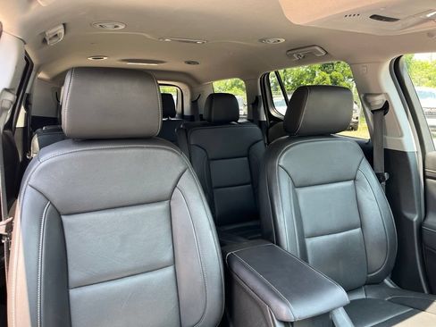 Used 2023 GMC Acadia SLT w/ Preferred Package AWD/4WD image 38